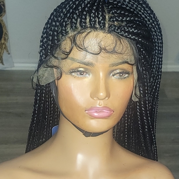 Braid frontal wig very soft not heavy. - Picture 4 of 8